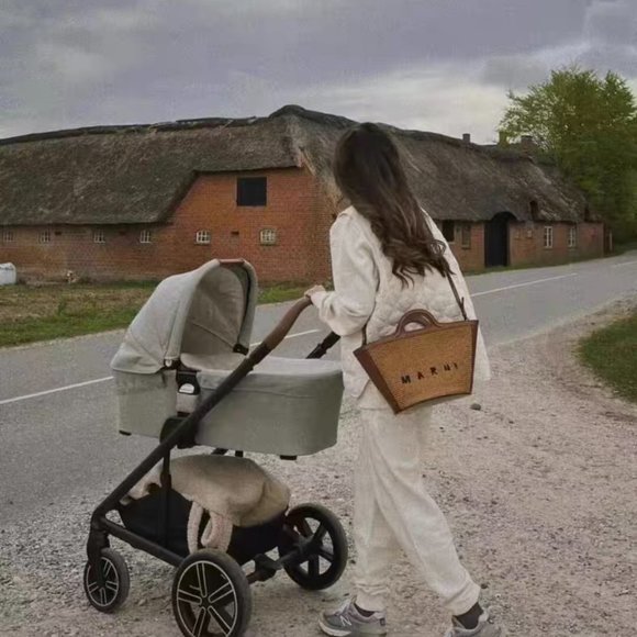 Marni Tropicalia logo-embroidered tote bag - Picture 6 of 6